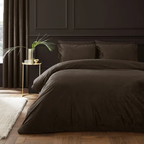 Catherine Lansfield Kingsley Matt Velvet Duvet Cover & Pillowcase Set