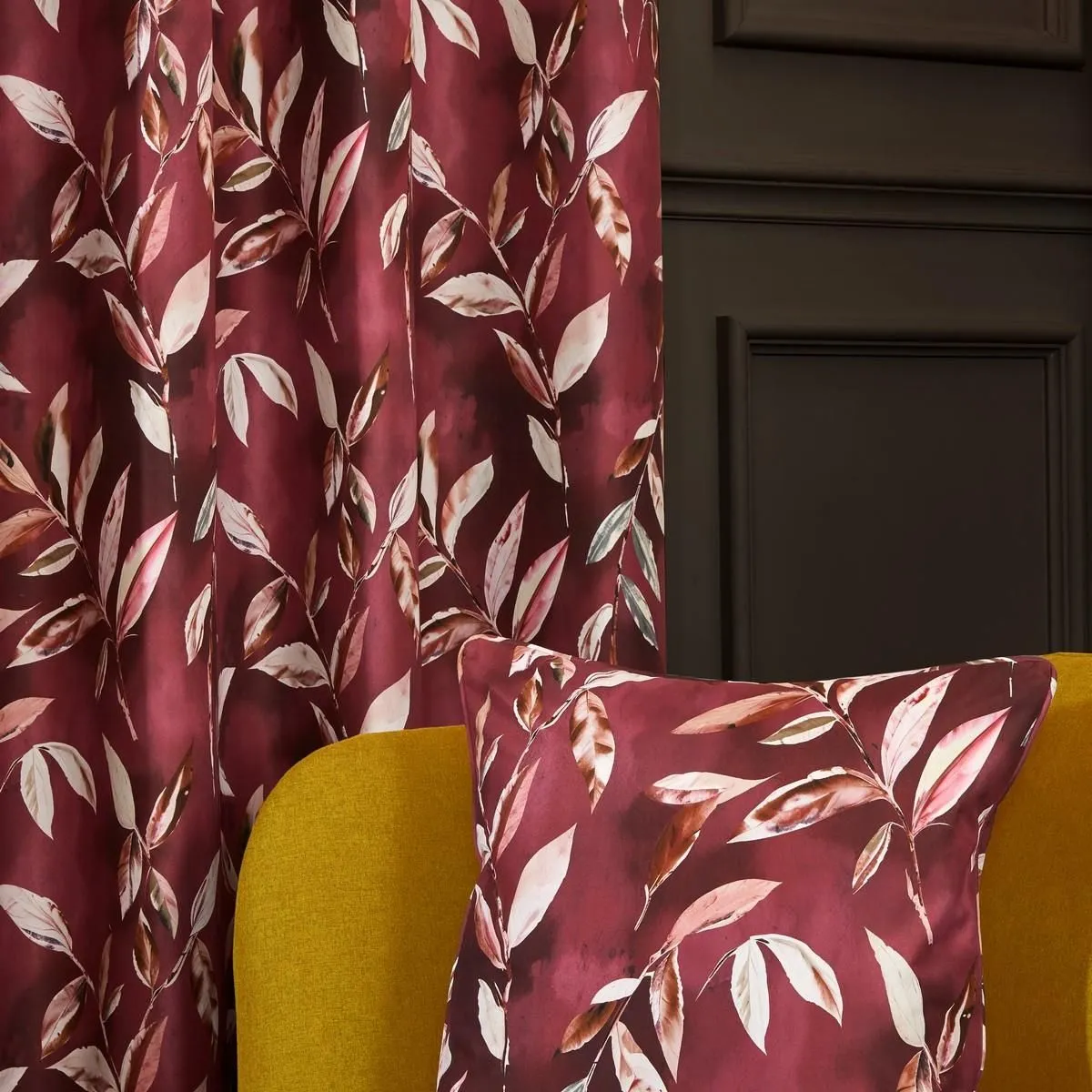 Sundour Madrid Eyelet Curtains in Wine 4
