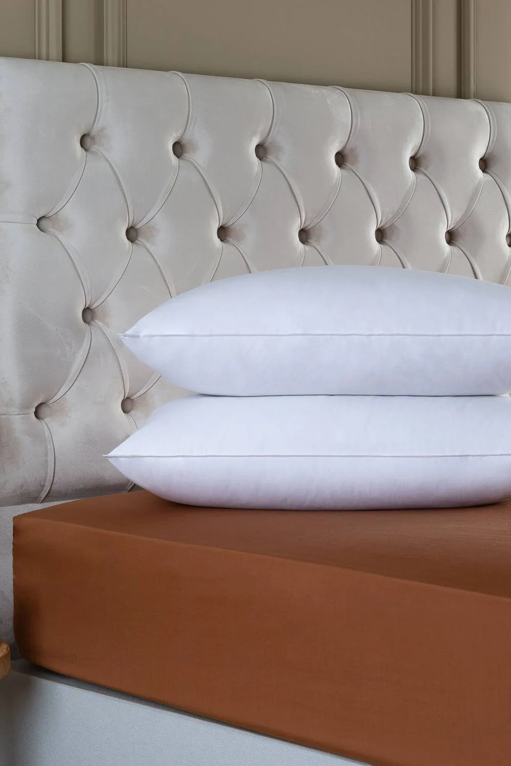 Slumberdown Wonderful Wool Lightweight Duvet with 2 Medium Support Pillows in White 5