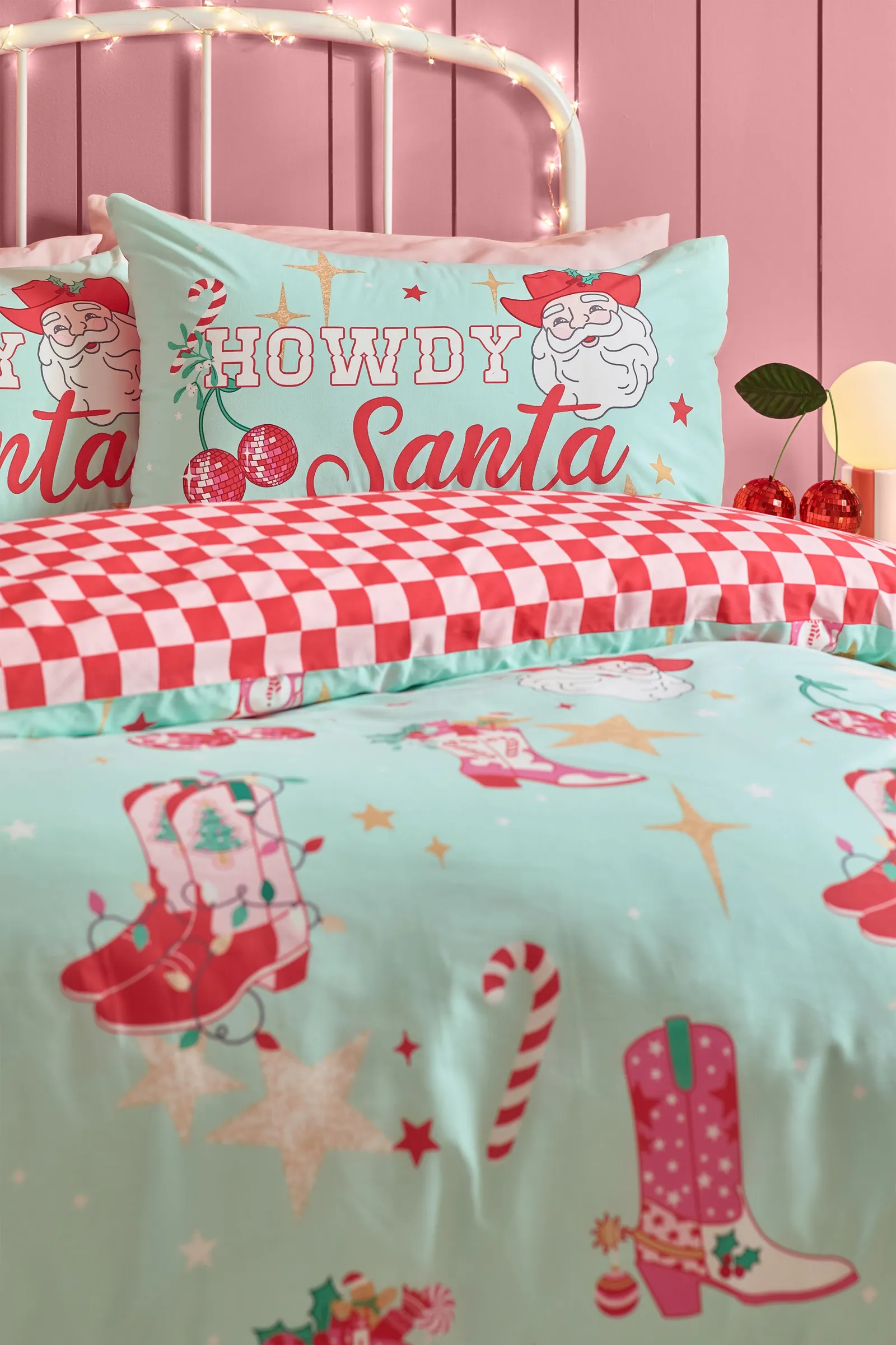 Catherine Lansfield Santa's Howdy Christmas Duvet Cover Set - Reversible, Festive Green, Easy‑Care Polycotton in Green 3