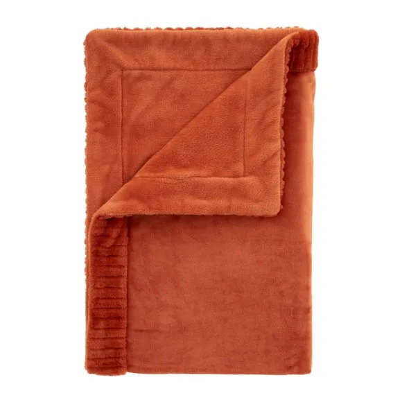 Catherine Lansfield Faux Velvet 150cm x 200cm Throw Blanket 5