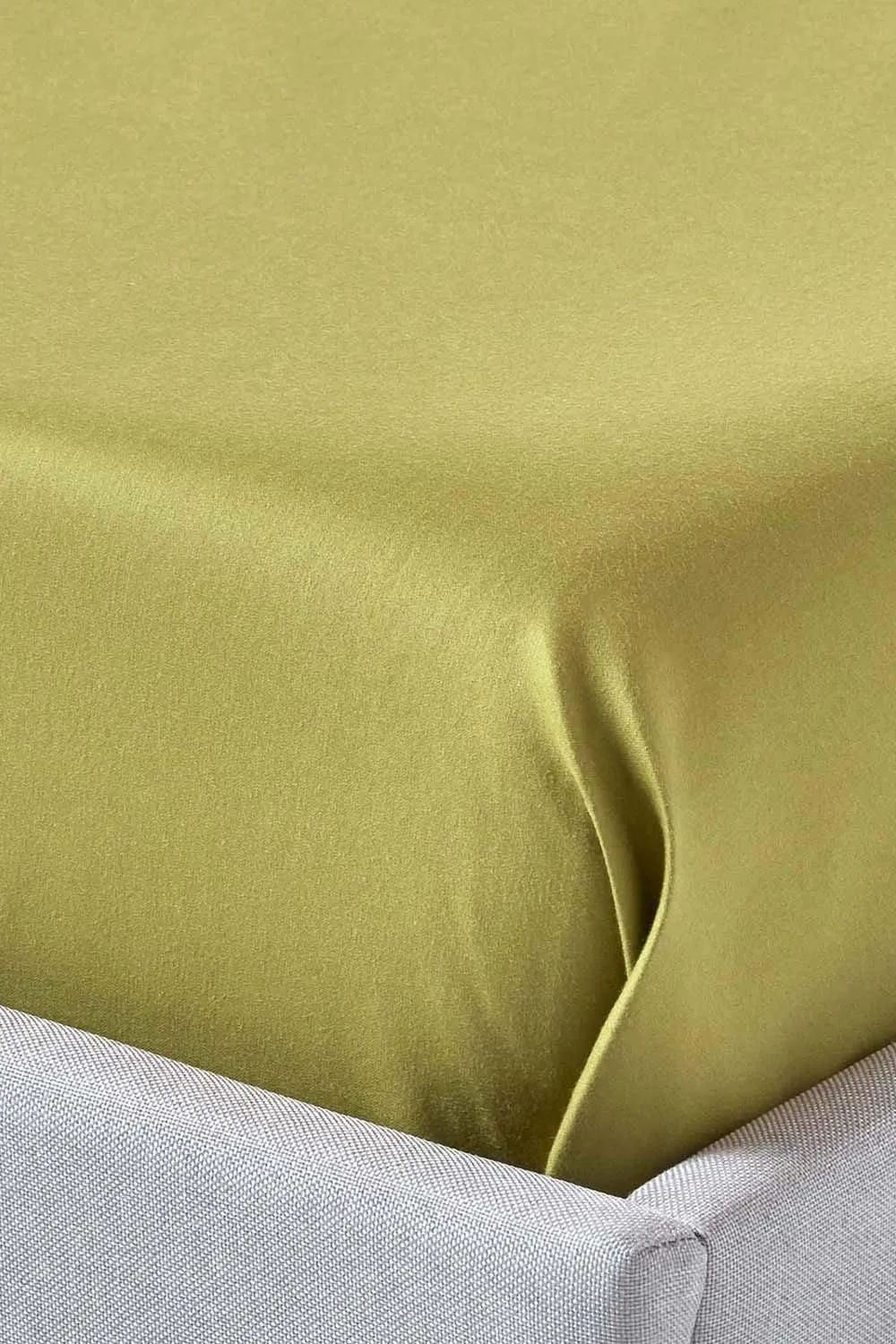 Homescapes Egyptian Cotton Flat Sheet 1000 Thread Count in Olive 3