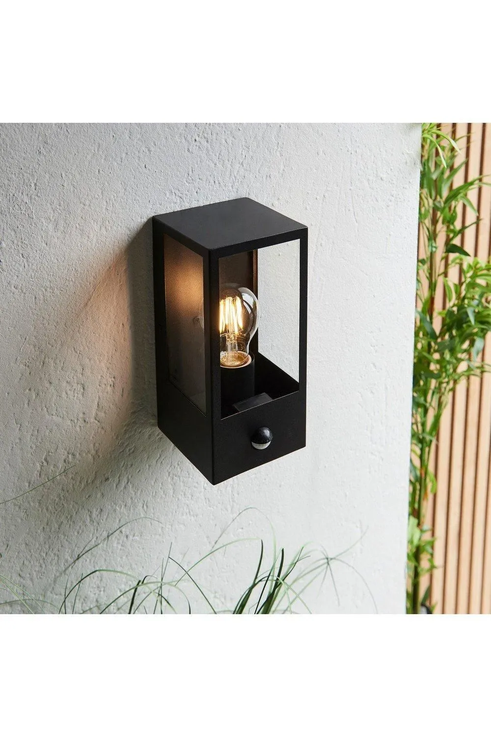 Netlighting Oxford Timeless Classic Wall Lantern Matt Black with PIR Motion Sensor IP44 5