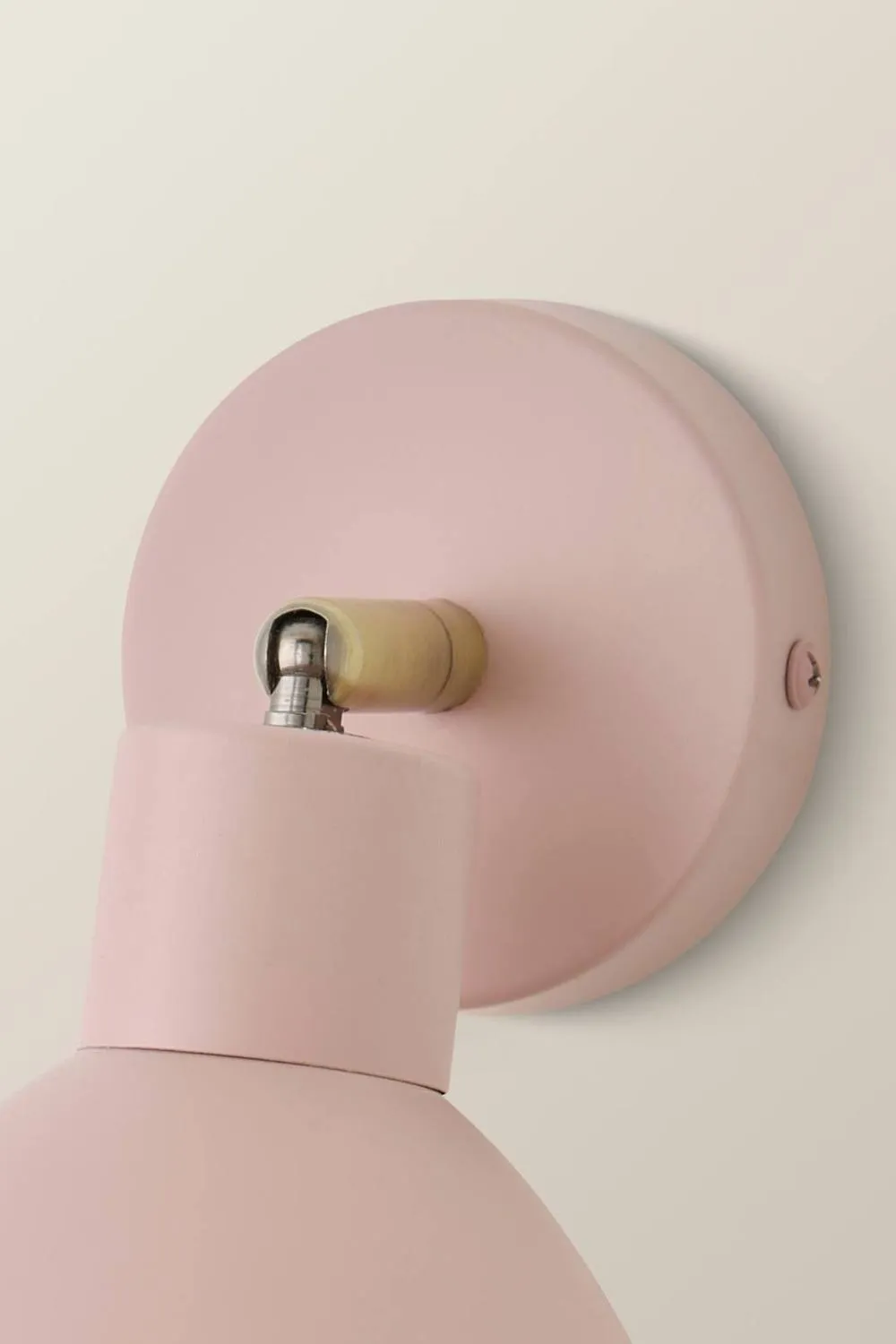 ValueLights Millie Flower Style Scallop Adjustable Wall Light with Bulb in Pale Pink 4