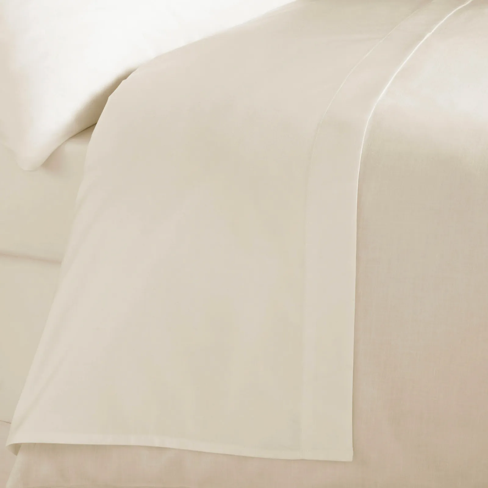 5A Fifth Avenue Egyptian Cotton Sateen 300 Thread Count Flat Sheet Cream