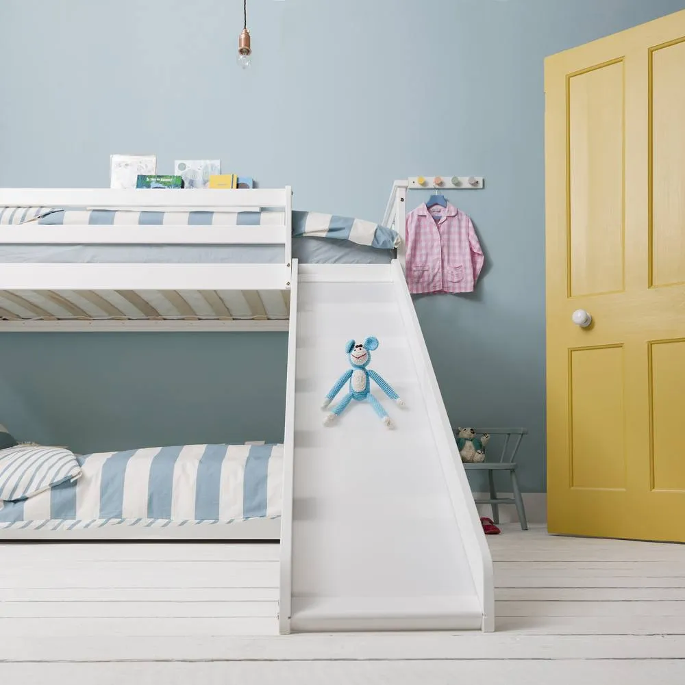 Nöa and Nani Tuva Low Cabin Bed with Bunk Underbed, Play Area & Slide in White 3