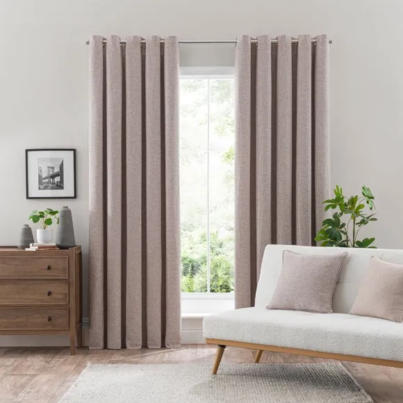 Chester Eyelet Curtains 2