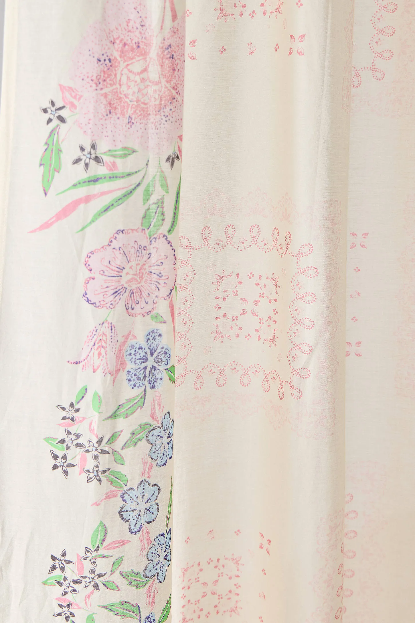 Larmie Curtain - Pink 3
