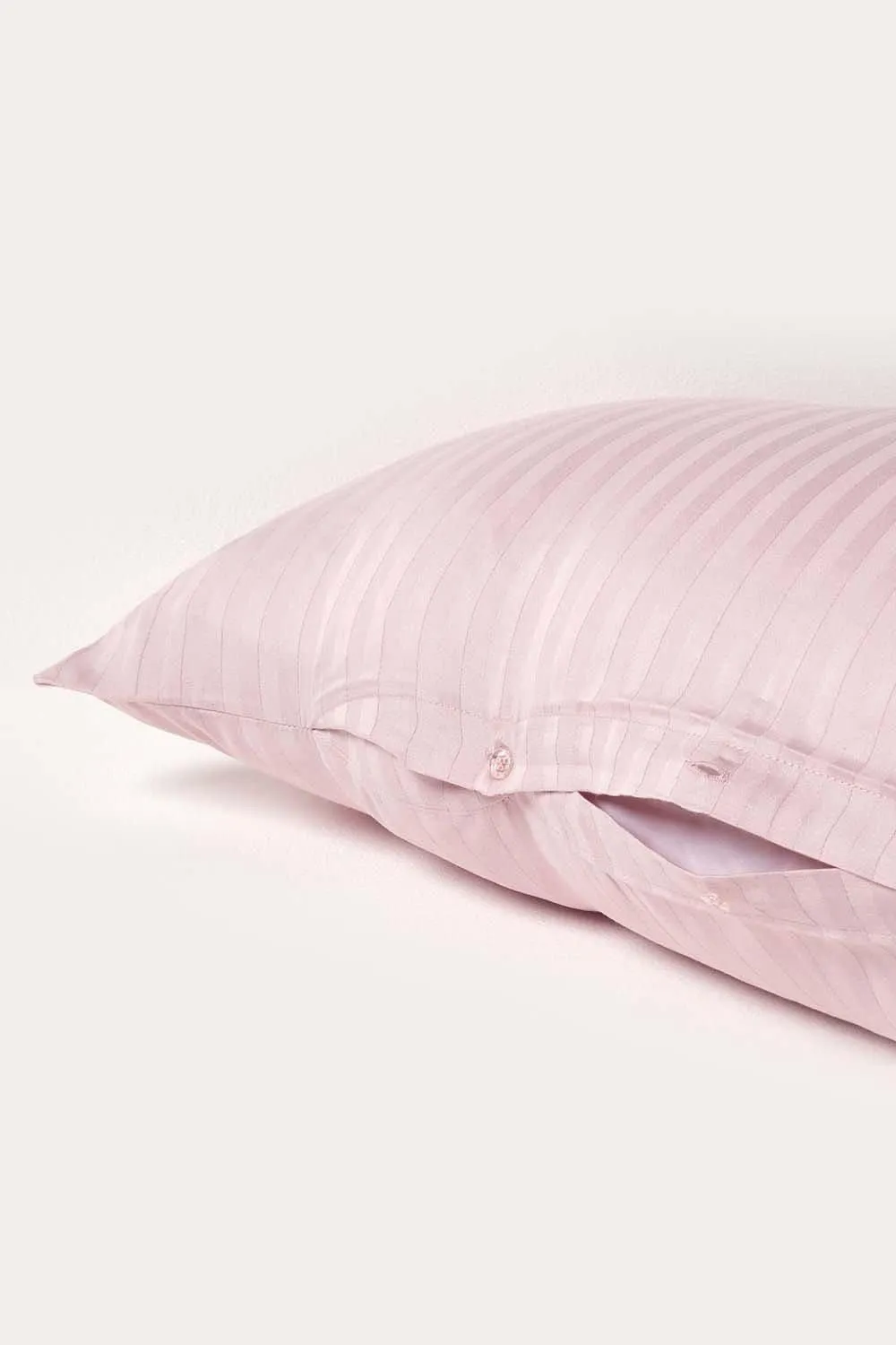 Homescapes Egyptian Cotton Super Soft V Shaped Pillowcase 330 TC in Dusty Pink 3
