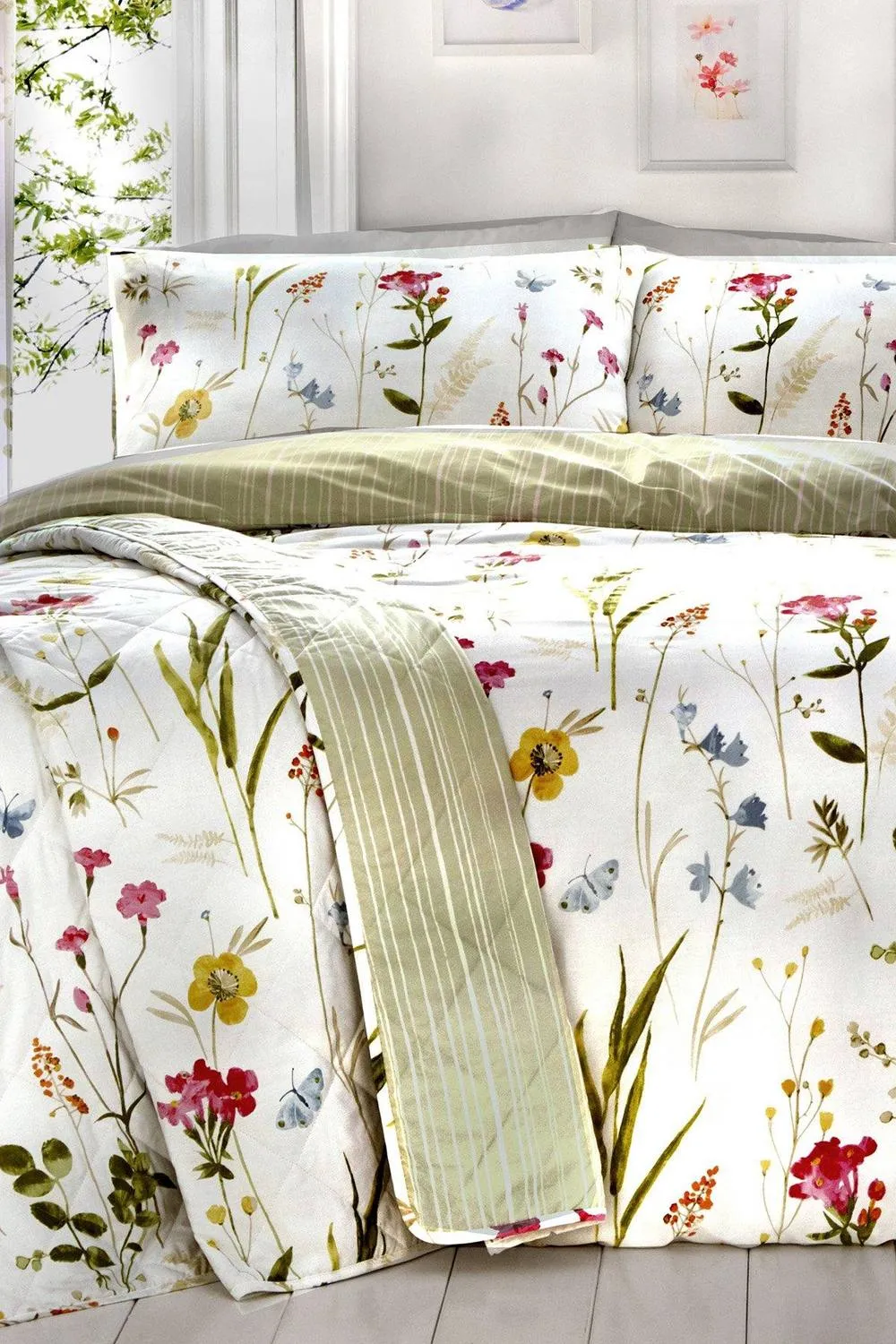 Dreams & Drapes Spring Glade' Haind Painted Floral Print Duvet Cover Set