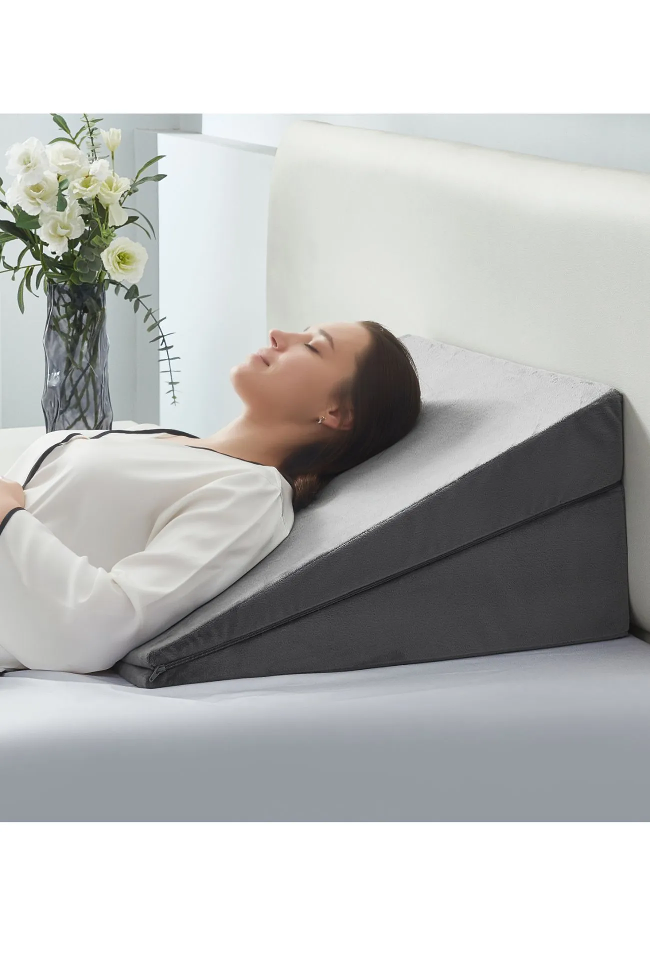 Ezysleep Dual Layer Adjustable Memory Foam Wedge Pillow in Grey 2
