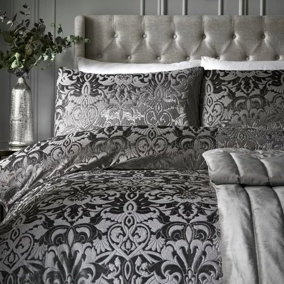 Laurence Llewelyn-Bowen Firenza Duvet Cover and Pillowcase Set 2