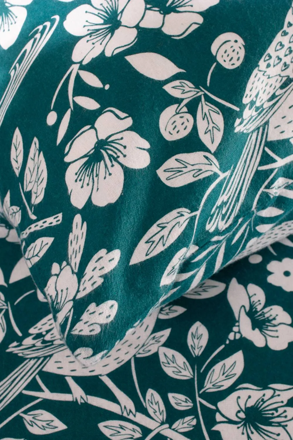 The Lyndon Company Woodland Bird 100% Cotton Duvet Set in Printed Design in Green 5