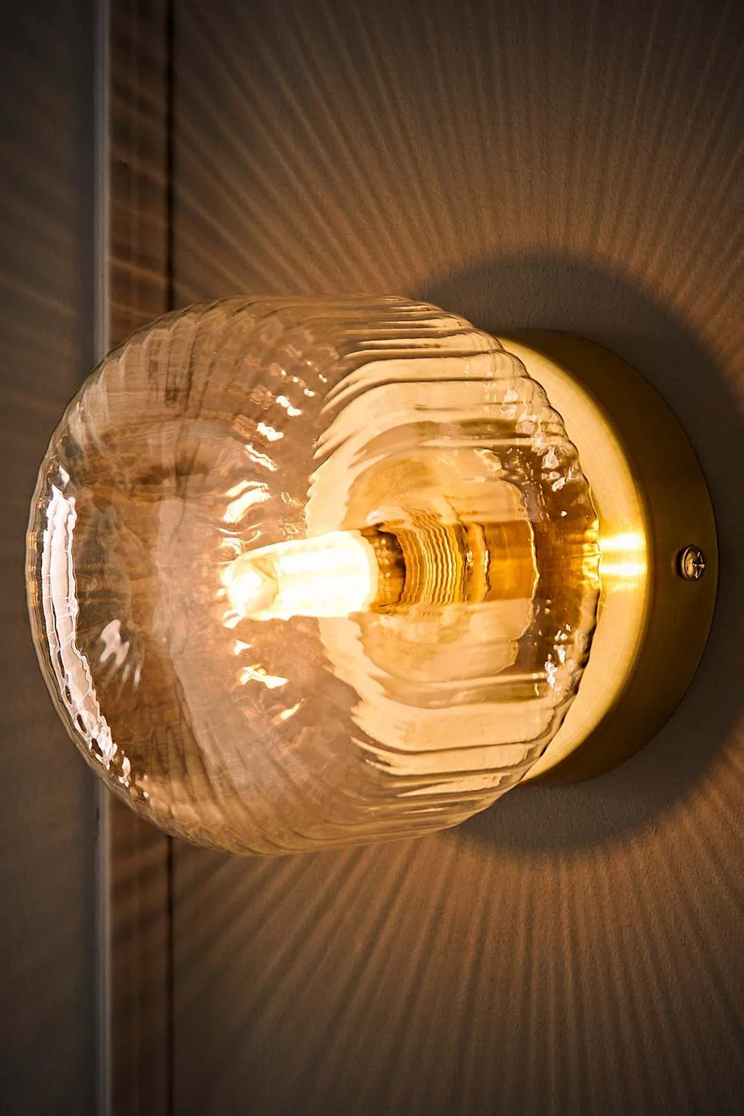 ValueLights Calpe Pair of Small Ribbed Glass Flush Ceiling Wall Lights in Gold 3