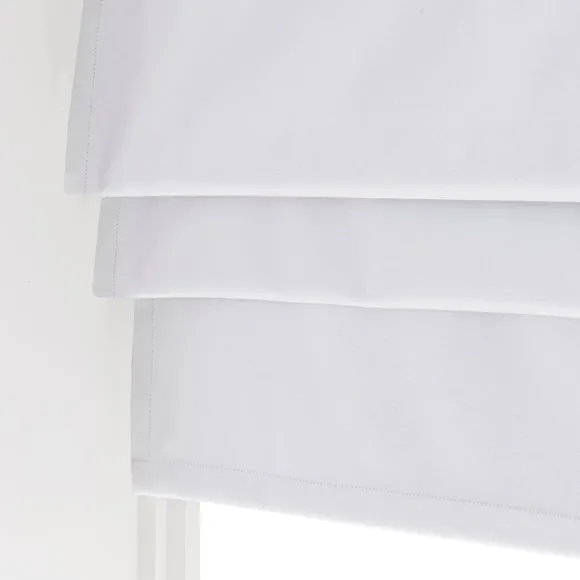 Luna Blackout Roman Blind 4