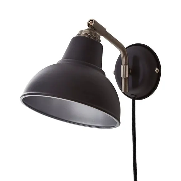 Bradwell Plug In Wall Light 5