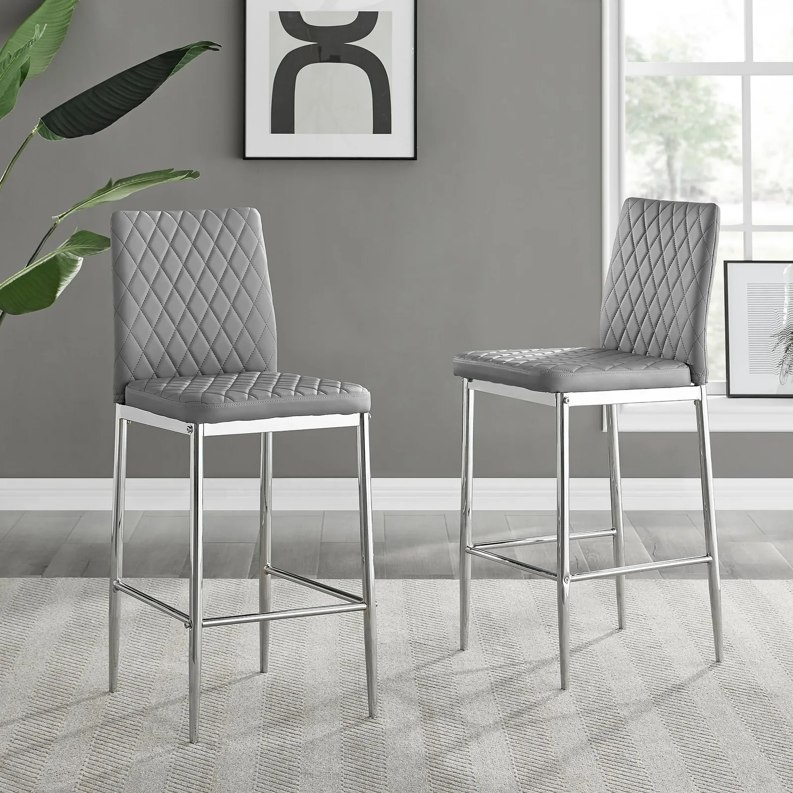 FurnitureboxUK Set of 2 Milan Hatched Faux Leather Padded Counter Stools With Silver Chrome Metal Legs in Grey