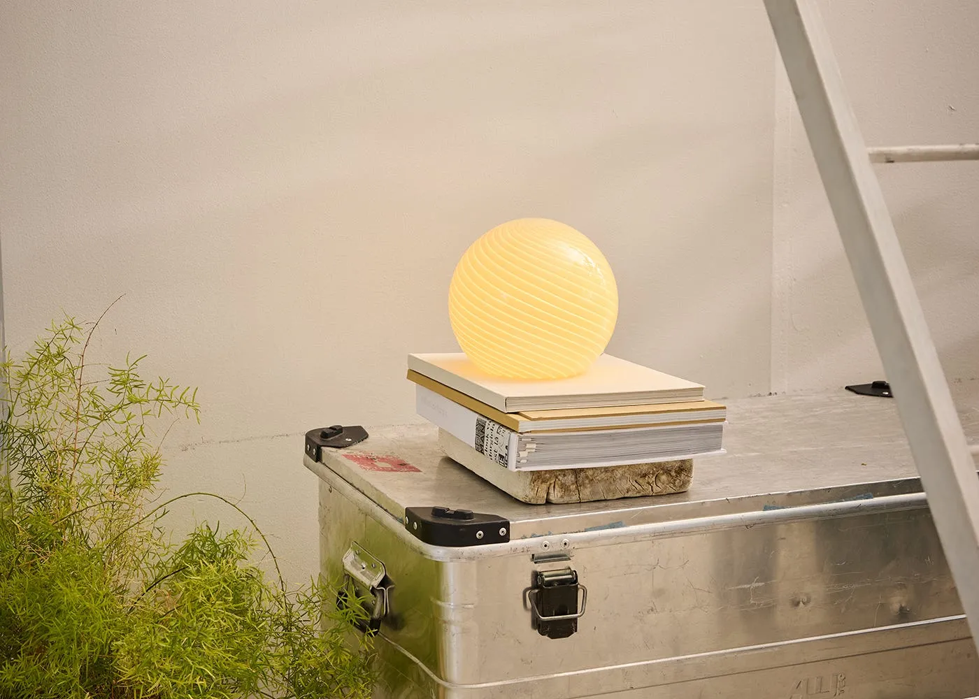Halo Candy Table Lamp Cream 3