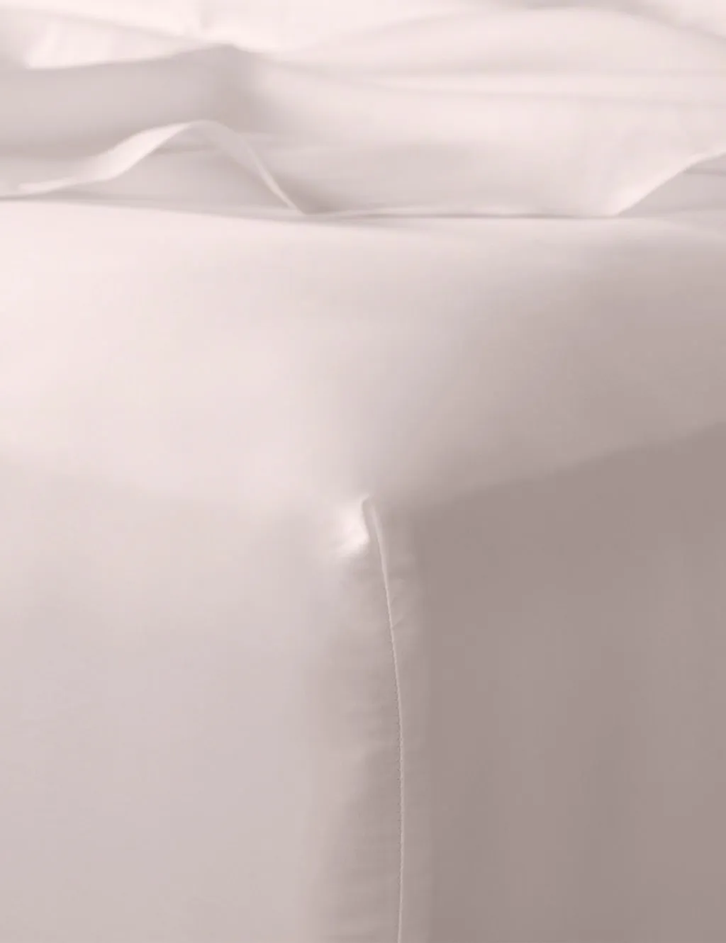 Bedfolk Pure Cotton Sateen Fitted Sheet Soft Pink