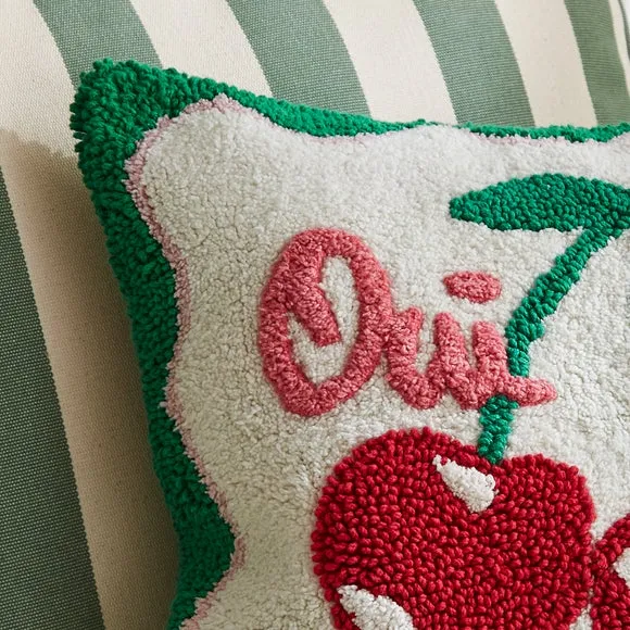 Oui Cheri Tufted Square Cushion 2