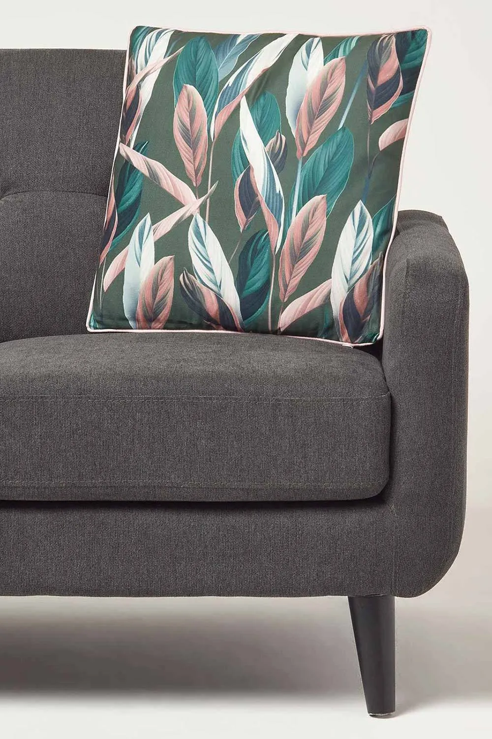 Homescapes Botanical Leaf Cushion 45 x 45 cm OEKO-TEX in Dark Green 2