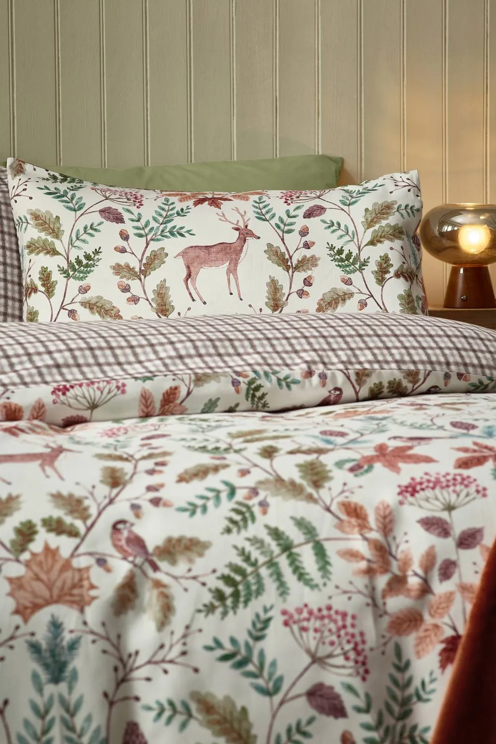 Catherine Lansfield Woodland Stag So Soft Reversible Duvet Cover Set in Cream 3