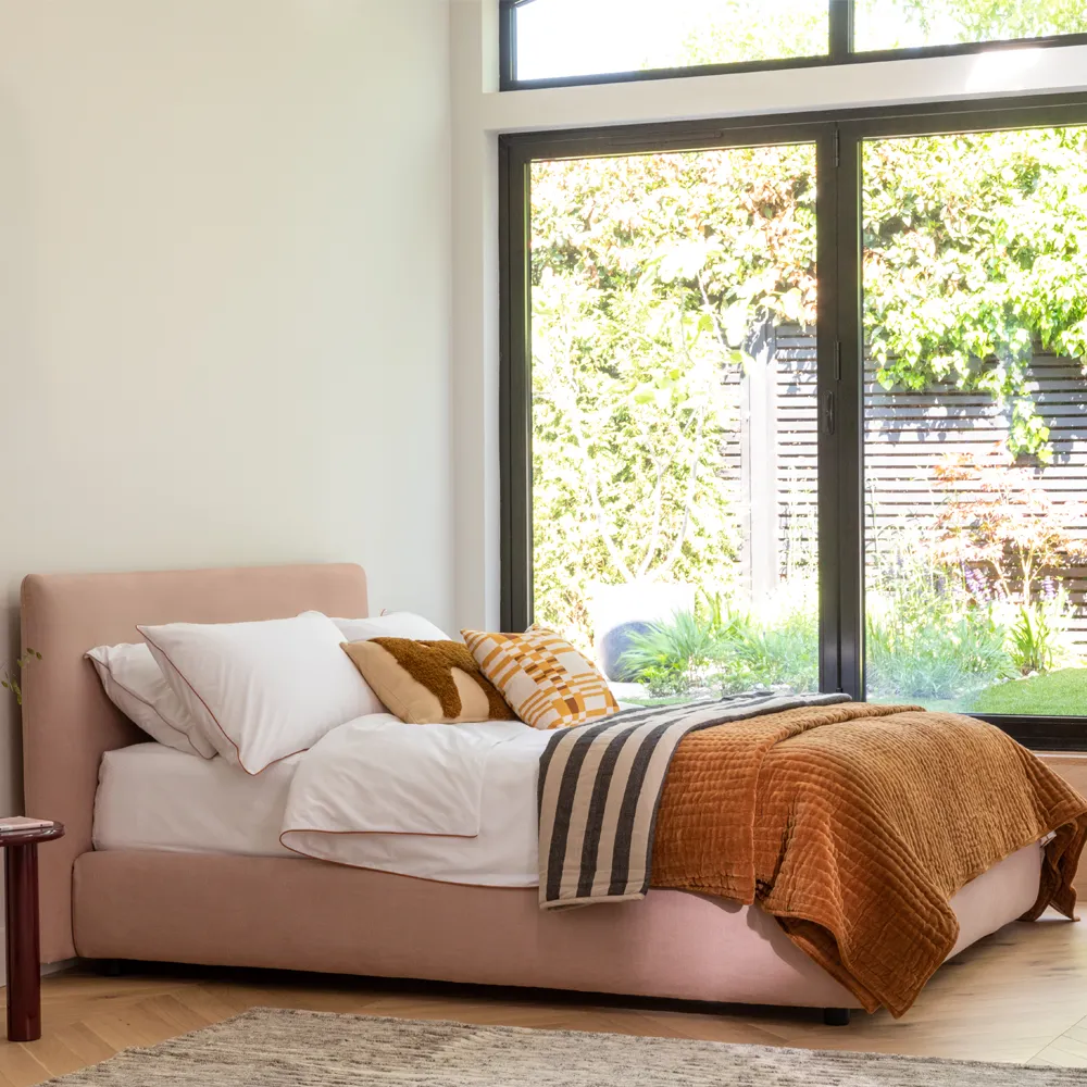 Heal's Alba Bed Double Luxury Leather Canella 4