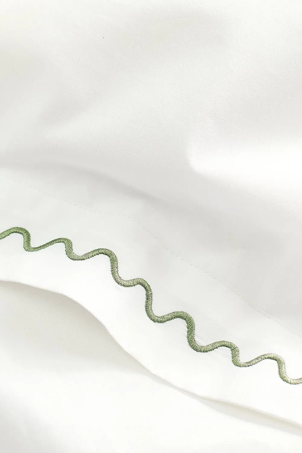 CHRISTY 'Wave Edge' Embroidered Cotton Percale Duvet Cover Sets in Green 3