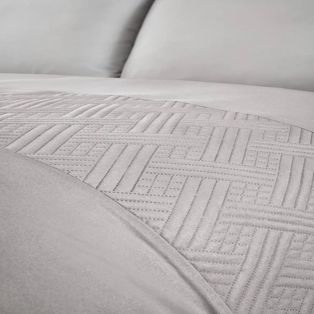 Rapport Home Nova Pinsonic Polyester Luxury Duvet Cover Set with Pillowcase in Grey 3