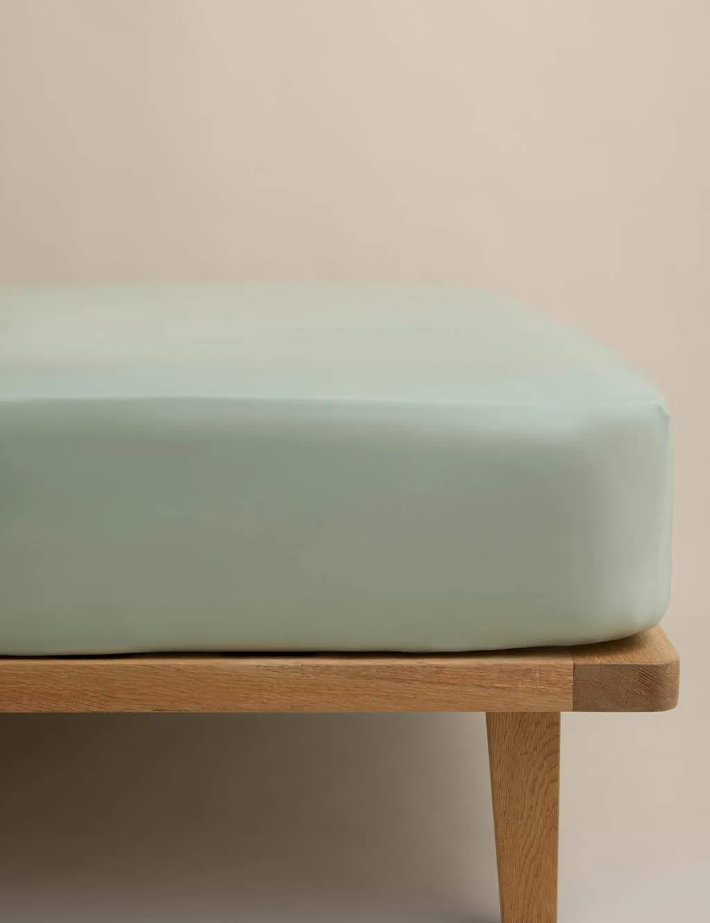 M&S Egyptian Cotton 400 Thread Count Crisp Fitted Sheet Sage