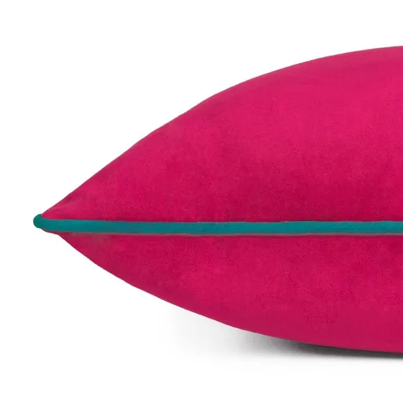 Furn. Square Cushion 4