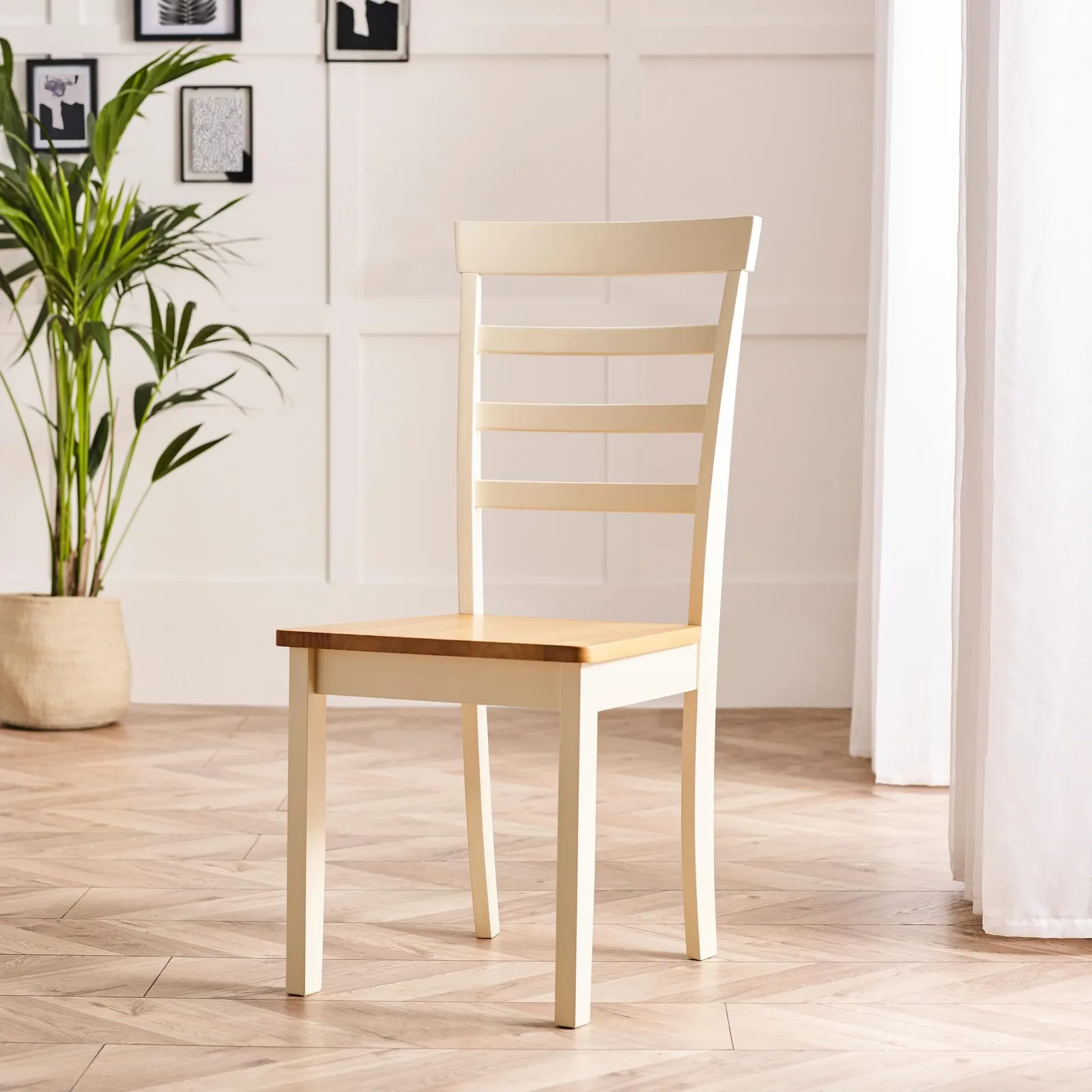 FurnitureboxUK Set of 2 Whitby Solid Wood Dining Chairs in Cream 2