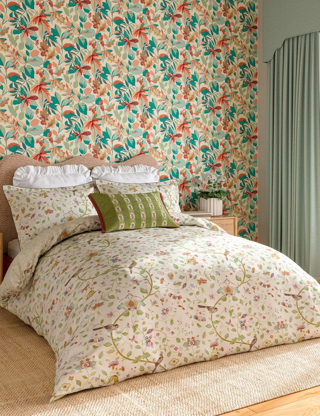 Sanderson Pure Cotton Sateen Aril's Garden Bedding Set Green Mix