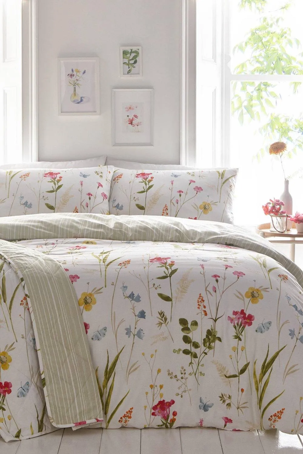 Dreams & Drapes Spring Glade' Haind Painted Floral Print Duvet Cover Set 3