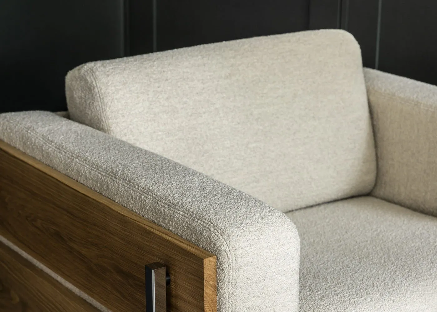 Case Forum 3 Seater Sofa Boucle Chalk 3