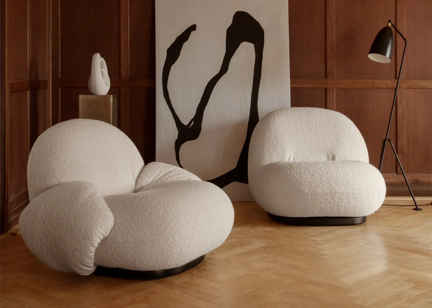 Gubi Pacha Lounge Chair in Belsueded 003 with Matt Black Base 3