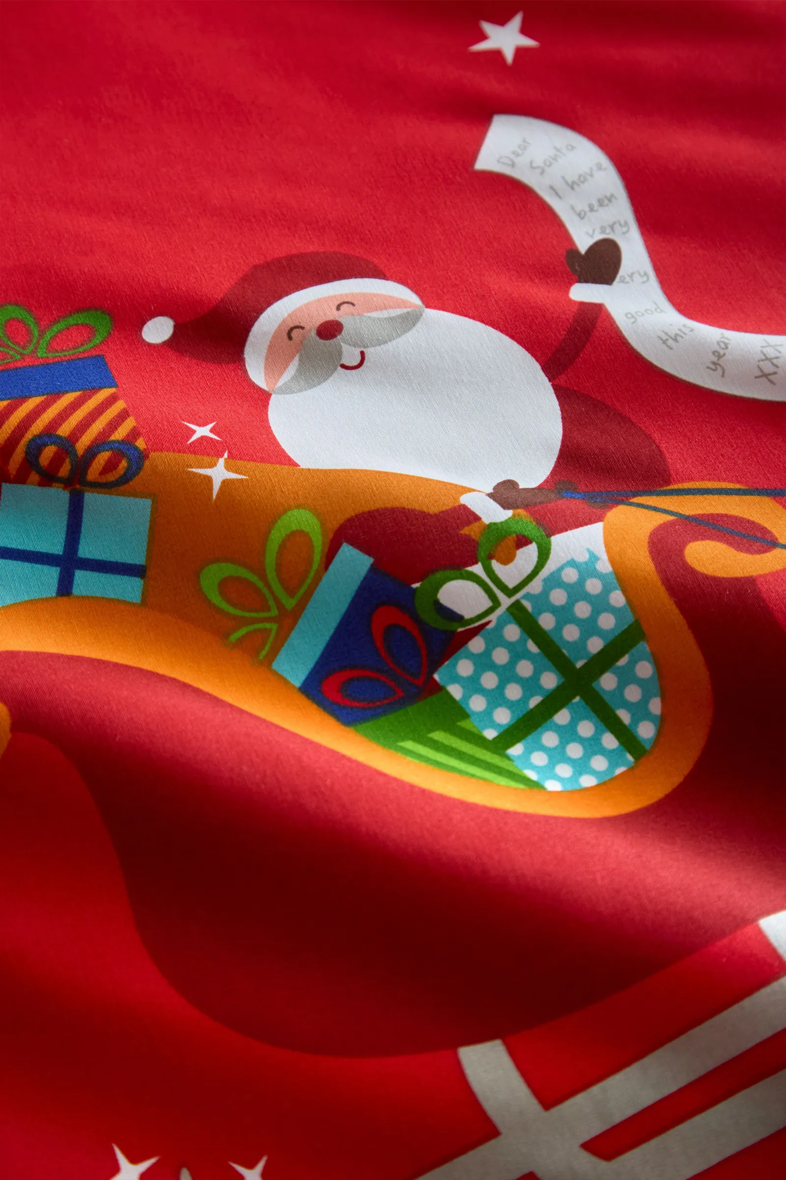 Catherine Lansfield Santa's Christmas Presents Duvet Cover Set in Red 4