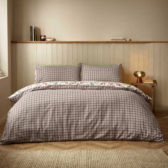Catherine Lansfield Woodland Stag Duvet Cover & Pillowcase Set 2