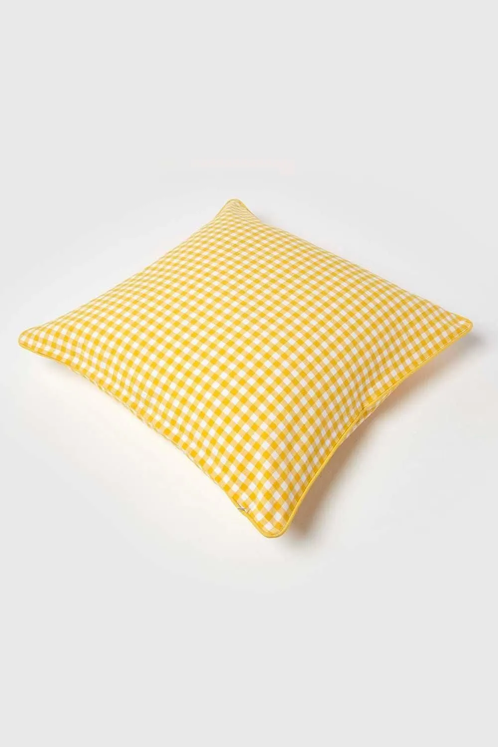 Homescapes Cotton Gingham Check Cushion Cover in Yellow 4