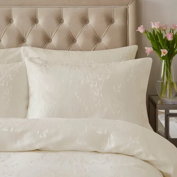 Dorma Luxe Wisteria Ivory Duvet Cover and Pillowcase Set 2