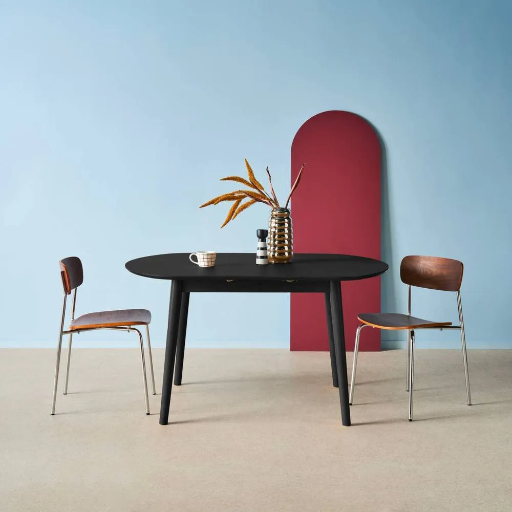 sweeek Oval extendable dining table rubberwood & oak veneer 4-6 seats in Black 4