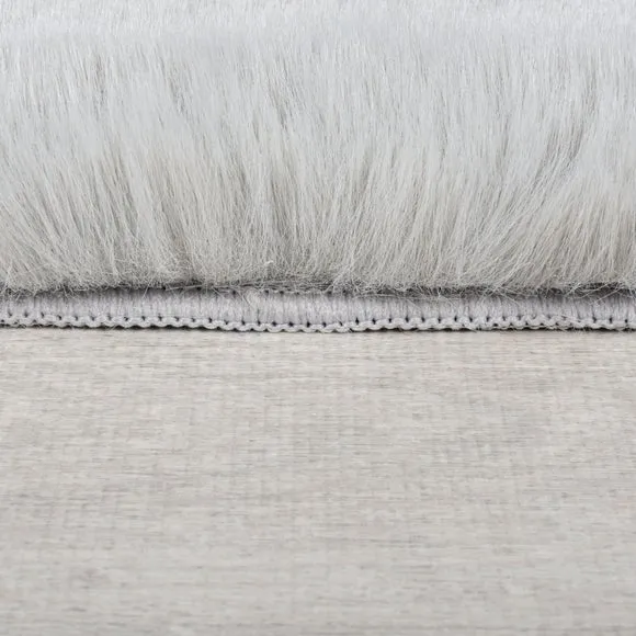 Ivy Luxury Supersoft Faux Fur Rug 3