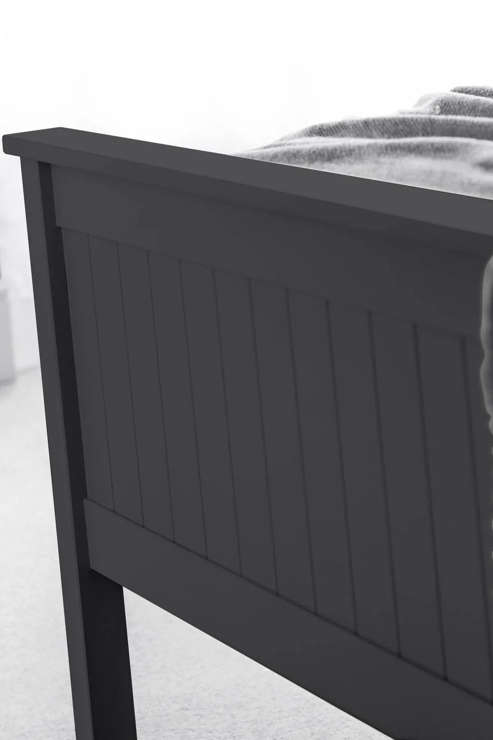 Julian Bowen Maine Bed in Black 6