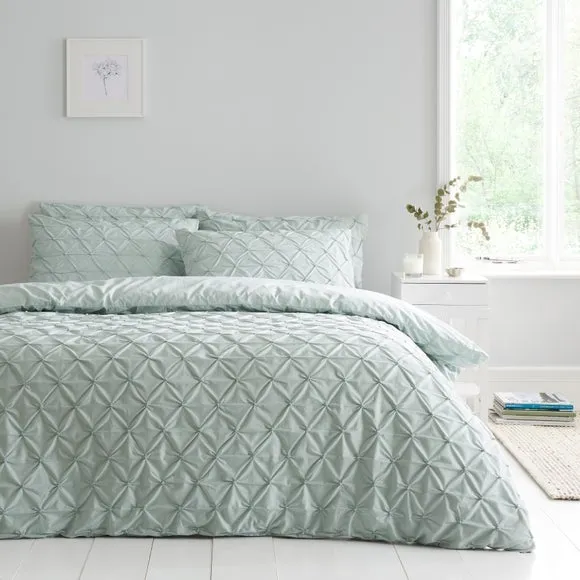 Aster Pintuck 100% Cotton Duvet Cover & Pillowcase Set 1