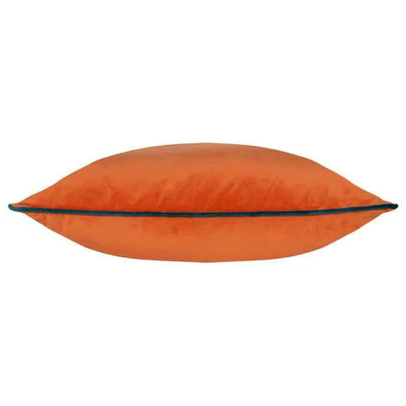 Furn. Square Cushion 3