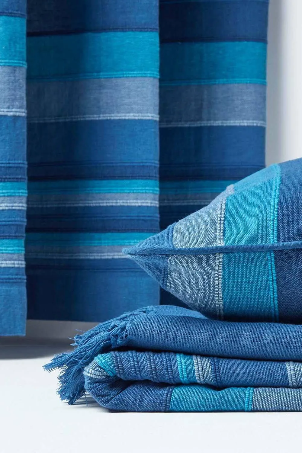 Homescapes Cotton Striped Morocco Cushion Cover in Blue 5