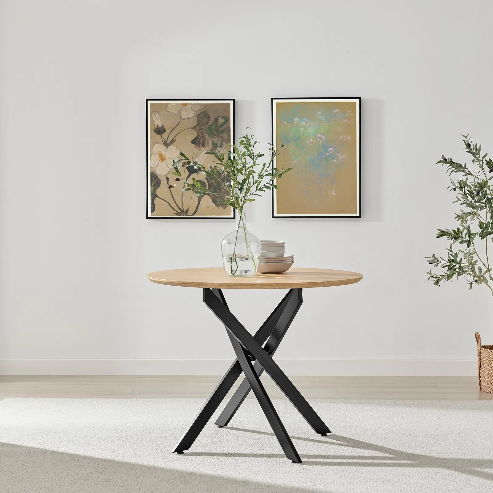 FurnitureboxUK Novara 100cm Oak Veneer Top Round Dining Table & 4 Oak Masa Chairs in Brown 3