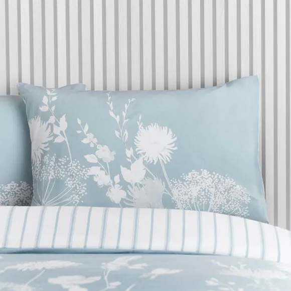 Catherine Lansfield Meadow Sweet Floral Reversible Duvet Cover and Pillowcase Set 2