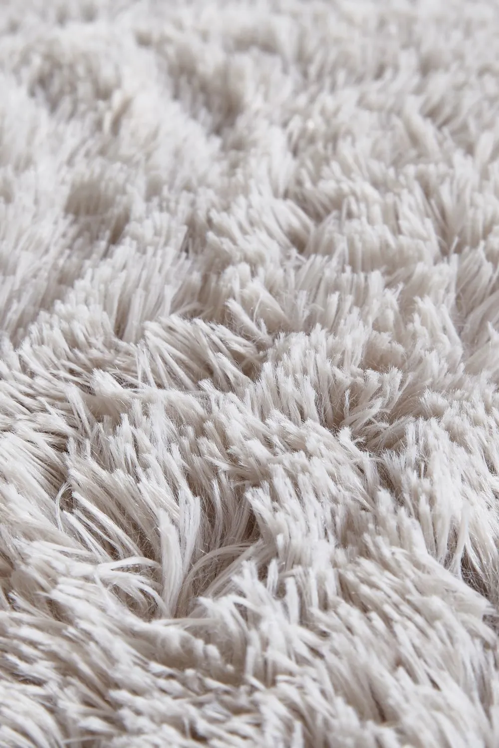 Catherine Lansfield 'Cuddly' Faux Fur Duvet Set in Silver 4