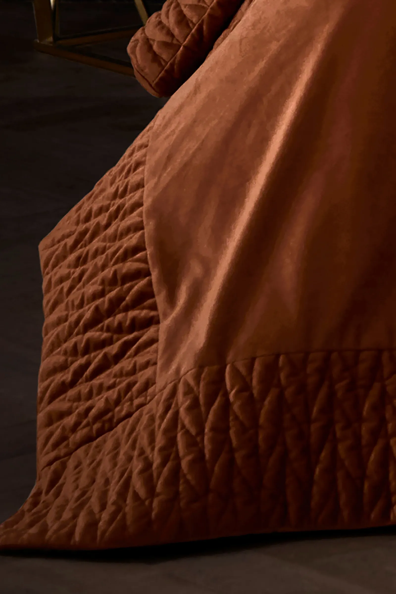 Laurence Llewelyn-Bowen 'Siena' Quilted Velvet Bedspread in Red 2